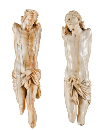 DUE SCULTURE in avorio raffigurante "Cristo" (mancanze). Sicilia XVIII secolo...