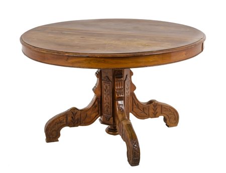 TAVOLO tondo in noce con otto prolunghi. Italia fine '800 Misure: diametro cm...