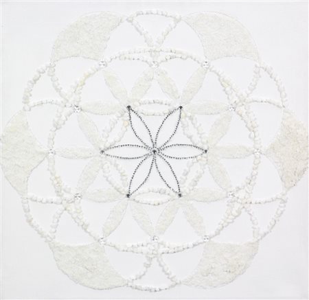 Zanuso Giorgia Mandala, 2015 applicazioni di pietre e altri materiali su...