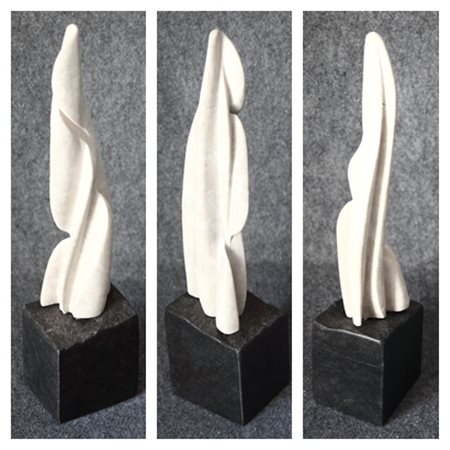 Melk Oggiono 1971 Senza titolo 2014 Scultura su marmo 44x10x9 Certificato di...