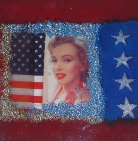 RONDA OMAR Biella 1947 MARYLIN FROZEN, 2005 FOTOGRAFIA, RESINE PLASTICHE E...