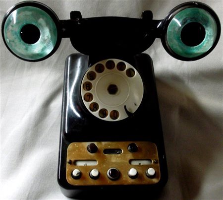 stefano prina milano 1 Videotelefono 2015 oggetti trovati, tornitura resina...