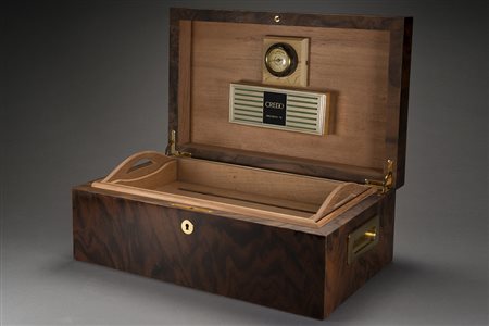 Scatola portasigari in radica filettata