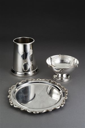 Lotto composto da portacaviale, un piattino e un portapenne in argento (gr 320)