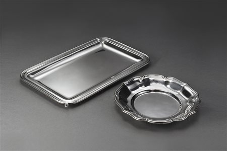 Lotto composto da uno svuota tasche ed un piattino con bordo mistillineo in...