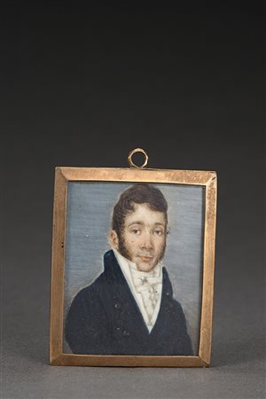 Scuola del sec. XIX "Ritratto di gentiluomo" miniatura su avorio cifrata -PB-...