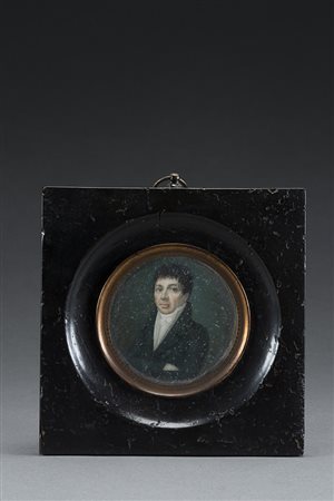 Maestro del sec. XIX "Ritratto di uomo" miniatura tonda su avorio (diam 16)...