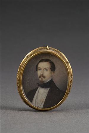 Scuola del sec. XIX "Ritratto di uomo con baffi e pizzetto" miniatura ovale...