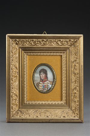 Scuola del sec. XX "Ritratto di ufficiale" miniatura ovale (cm 5 x 3,5) In...