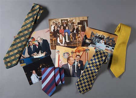 Lotto di quattro cravatte Bardelli Mialno di diversi decori e colori...