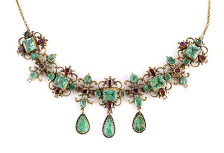 Collana in oro, smeraldi e radici di rubini