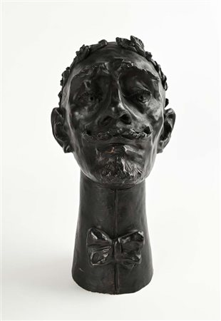 Scultore del XX secolo Ritratto di Gabriele d'Annunzio coronato di alloro...