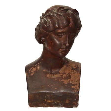Mezzobusto di fanciulla