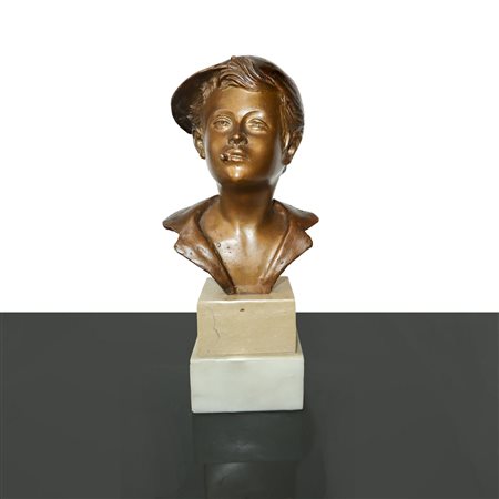 De Martino (Napoli 1870 - Napoli 1935)  - Scugnizzo napoletano con sigaretta in bocca su base in marmo, 19th/20° secolo