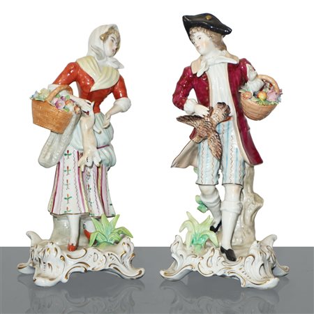 Capodimonte - Contadini, coppia di sculture in porcellana di Capodimonte policroma