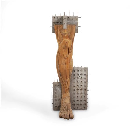 Riyas Komu Nascita: 1971 Kerala (India) Leg series, 2011 scultura in legno,...
