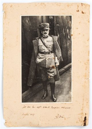  
Ritratto fotografico di Armando Diaz con dedica 
 