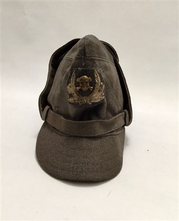  
Italia, RSI, bustina M.42 da membro della Legione autonoma "Ettore Muti" Prima metà XX sec.
 