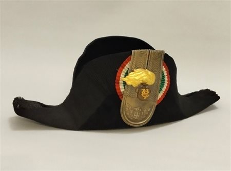  
Feluca da ufficiale dei Reali Carabinieri prima metà XX sec.
 