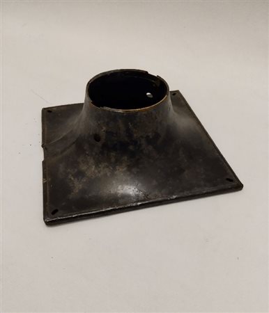  
Germania, Impero, capitello ersatz per chapka prima metà XX sec.
 