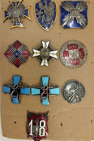  
Polonia, lotto di dieci distintivi reggimentali metà XX sec.
 