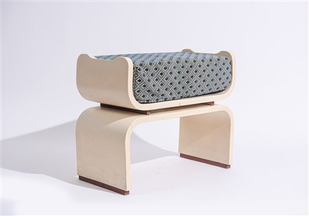 Ottomana anni '30 del XX Ottomana anni '30 del XX secolo legno laccato e...