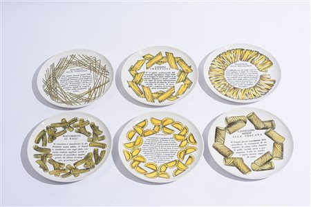 Piero Fornasetti (1913 - 1988) Set di 12 piatti - Serie "Ricette della pasta"...