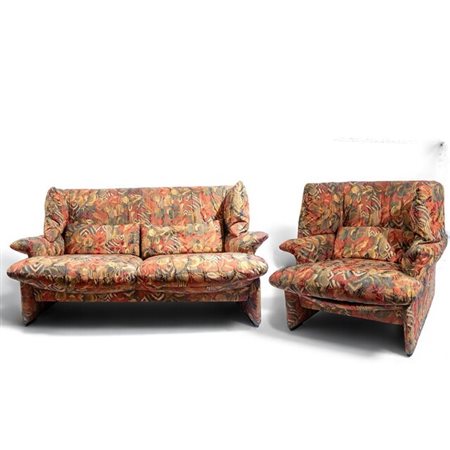 Vico Magistretti (1920 - 2006) Coppia di poltrone e divano, mod....