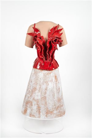 Giosetta Fioroni (Roma, 24/12/1932 - ) 
"Vestito" 2007
Scultura in terracotta smaltata Cm 106x45x40