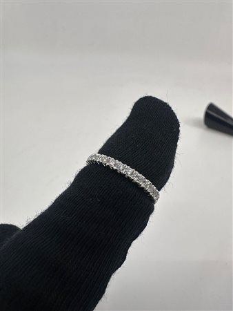 ANELLO IN ORO CON DIAMANTI LAB GROWN - 444 LG