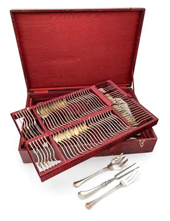 Servizio di posate San Marco in argento 800/000 per dodici posti entro...