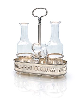 Acetoliera in argento con flaconi in vetro cm 22x18x8 - gr. 280