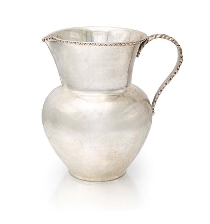 Piccola brocca in argento altezza cm 15 - gr. 340 manico a nastro
