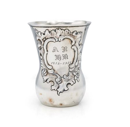 Calice in argento, prima metà del XIX secolo cm 10,5x8 - gr. 106 corpo...