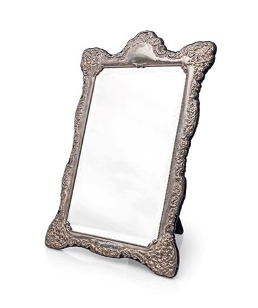 Specchiera da toletta in lamina d'argento sbalzata cm 38x24,5 cornice...