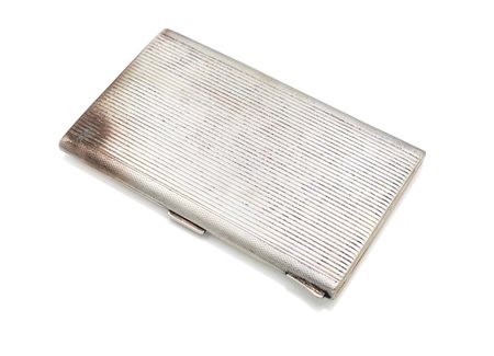 Portasigarette in argento 800/000, Italia cm 13,5x8x0,8 - gr. 166 superficie...