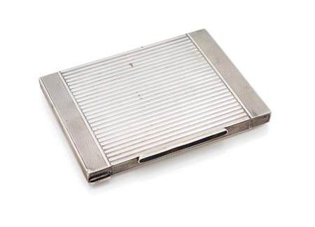 Portasigarette in argento 800/000, Italia cm 10,7x8x0,7 - gr. 116 superficie...