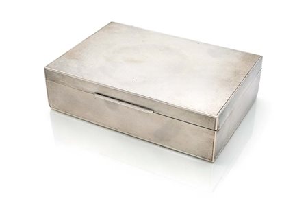 Scatola rettangolare in argento con superficie a "grana di riso" cm 4x15x10 -...