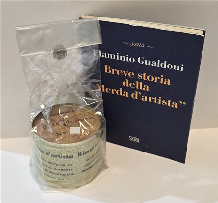 PIERO MANZONI, 1933-1963, Scatoletta di latta stampata incluso libro...