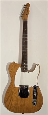FENDER ESQUIRE, anno 1968, chitarra elettrica in tonalità biondo, completamente originale in tutte...