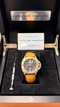 Panerai Luminor Submersible PAM 00025