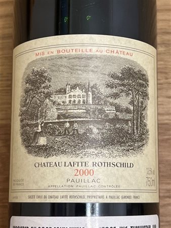  
Château Lafite Rothschild 2000 1 D-Magnum 
 