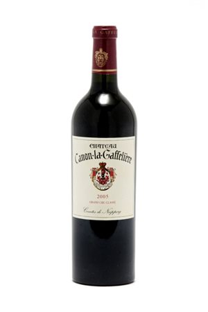  
Château Canon la Gaffelière  2005 3 Bot 
 
