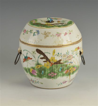 Manifattura cinese sec. XIX ciotola da riso con coperchio decorata in...