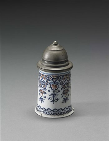 Barattolo cilindrico da tabacco in maiolica con ghiera e coperchio in peltro....