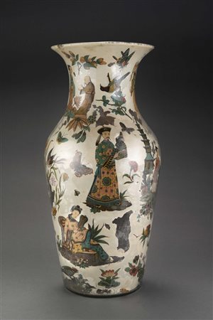 Manifattura piemontese del sec. XVIII. Vaso in vetro decorato ad 'arte...