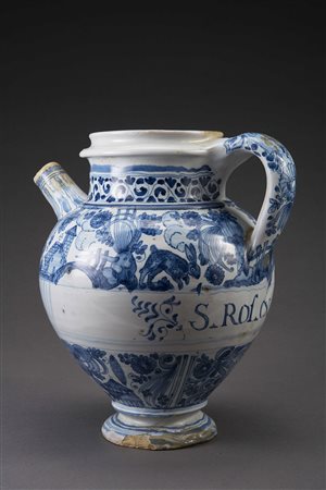 Versatoio farmaceutico in maiolica a decoro calligrafico naturalistico in...