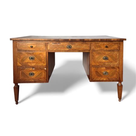  
Scrivania Luigi XVI  
  Cm 82x140x79.