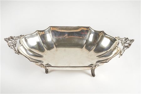  
Alzatina in argento 
 Cm 37x19