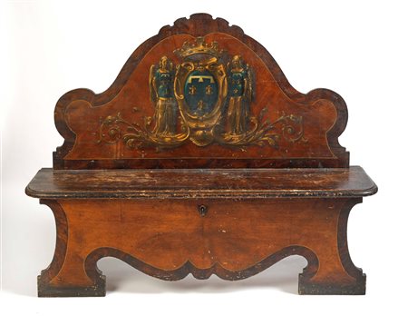  
Cassapanca 
 Cm 126x146x37